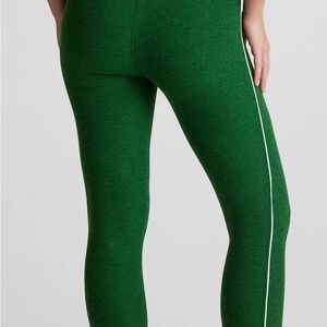 Beyond Yoga Green Leggings with White Stripe never worn with tag